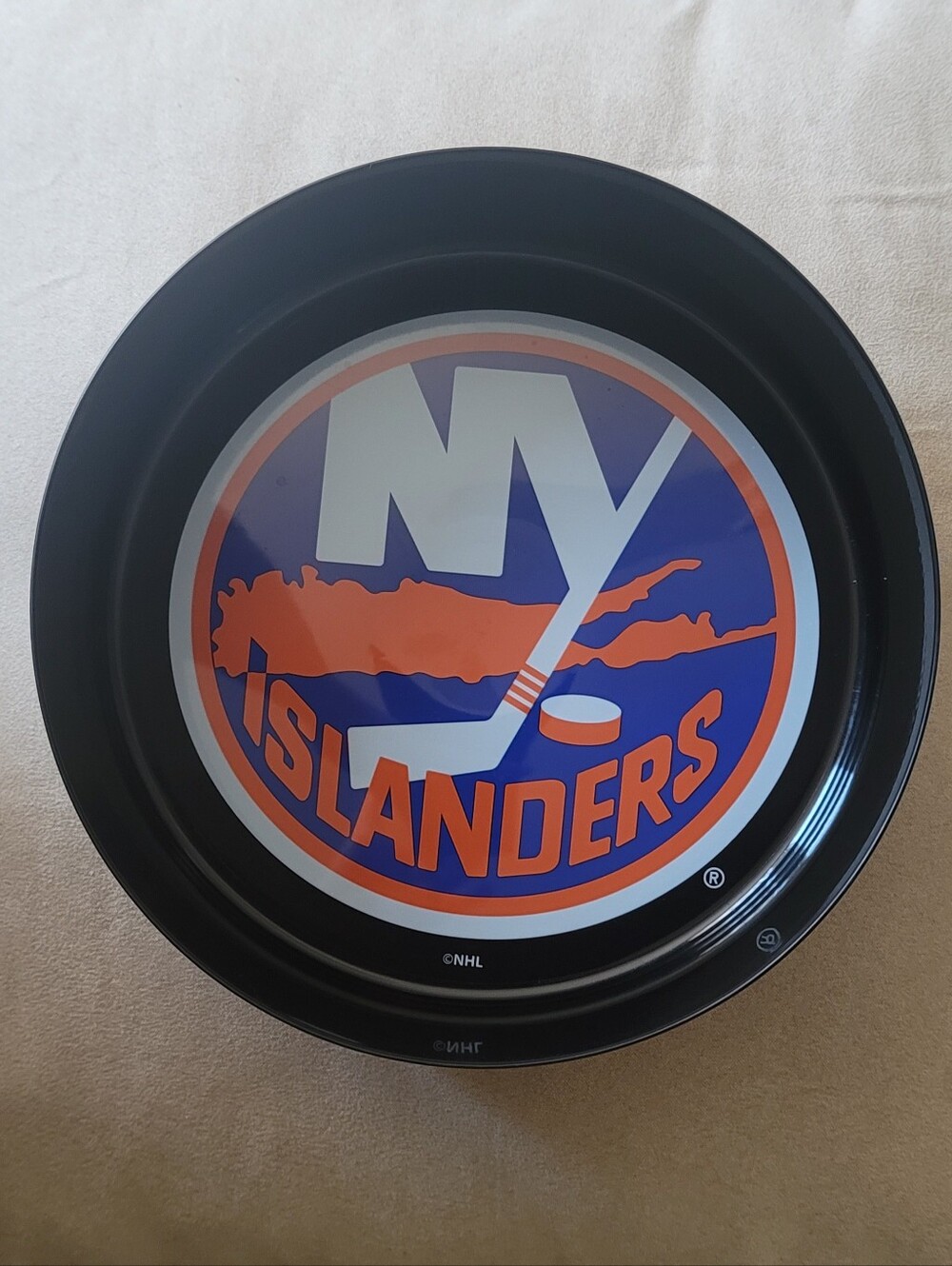 NHL NEW YORK ISLANDERS Hockey Puck Snack Bowl